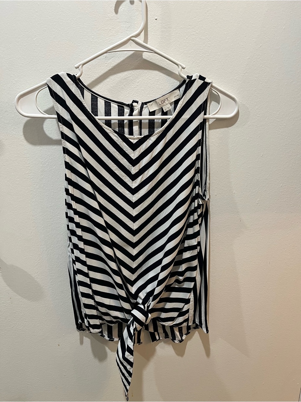 LOFT Navy & White Chevron Tie-Front Sleeveless Tank